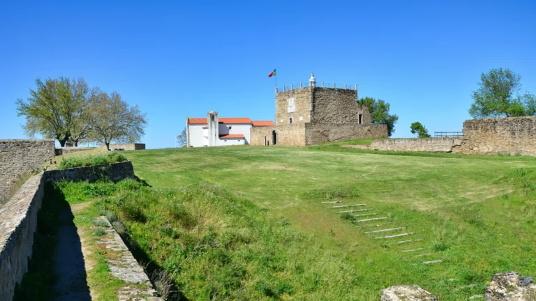 Castelo de Abrantes e o Jardim que o Rodeia
