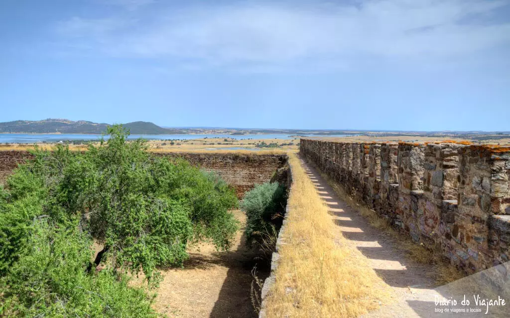 Castelo de Mourão, Avistando o Alqueva | Portugal