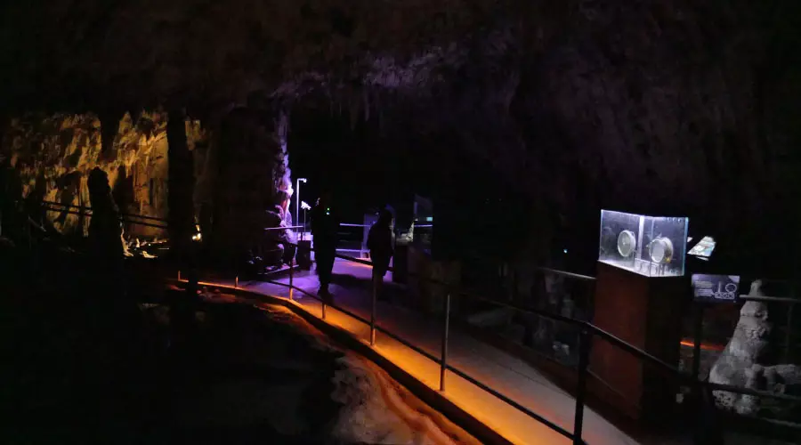 Grutas de Postojna, Eslovénia