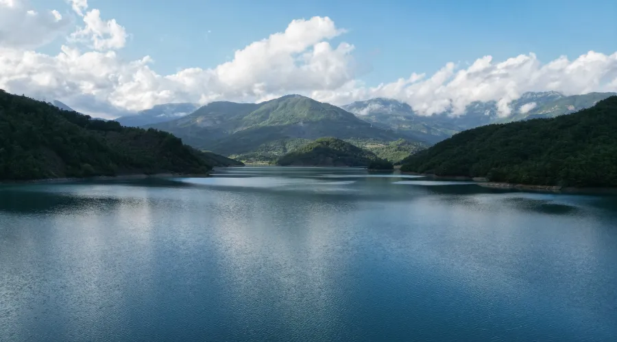 Lago Bovilla, Albânia