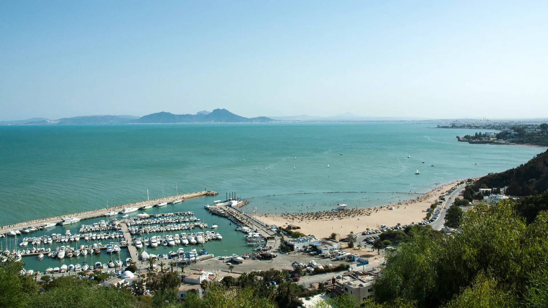 Sidi Bou Said, Beleza e Tradição nas Colinas da Tunísia