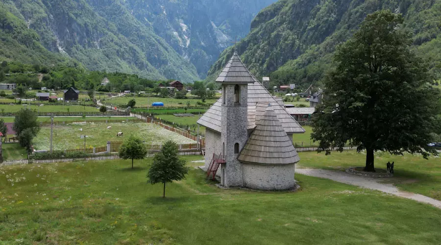 Theth, Albânia