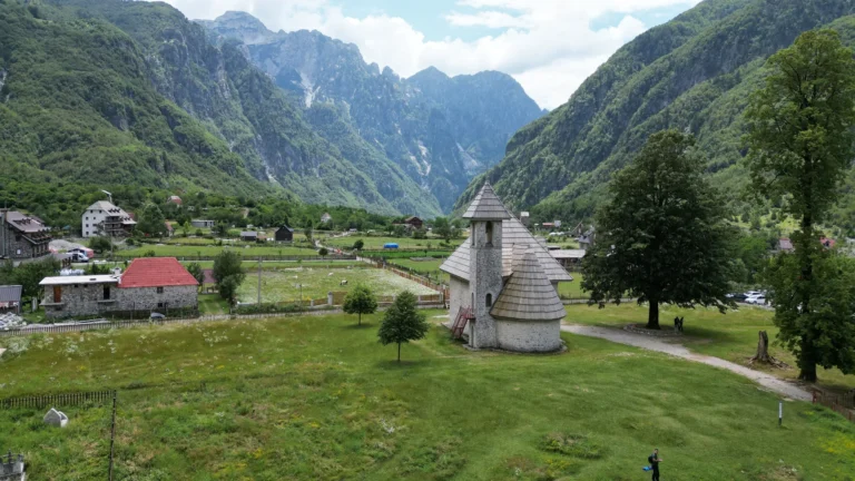 Theth, Uma Aventura pelas Montanhas Malditas