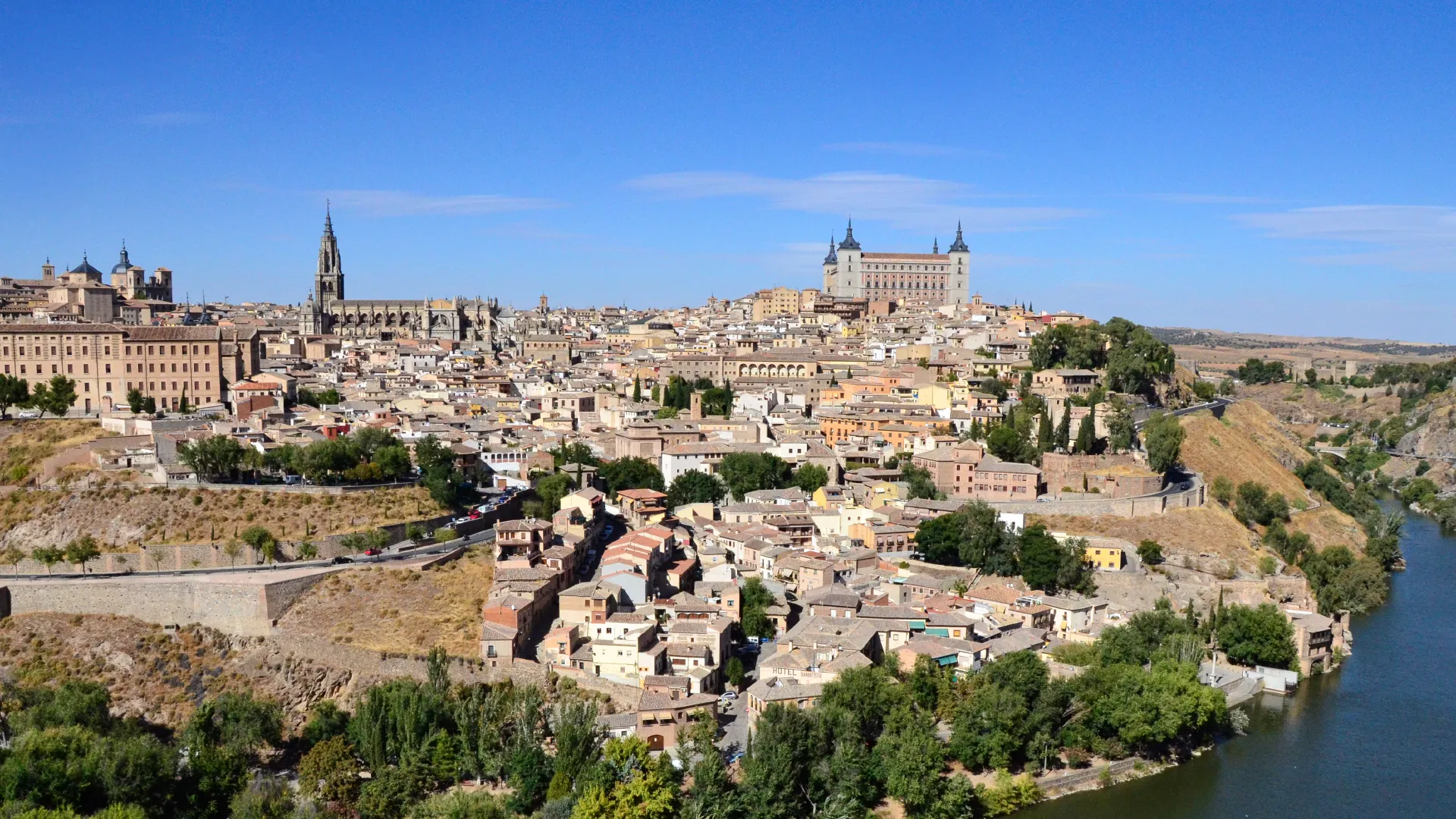 Toledo, uma Cidade Medieval à Beira Tejo